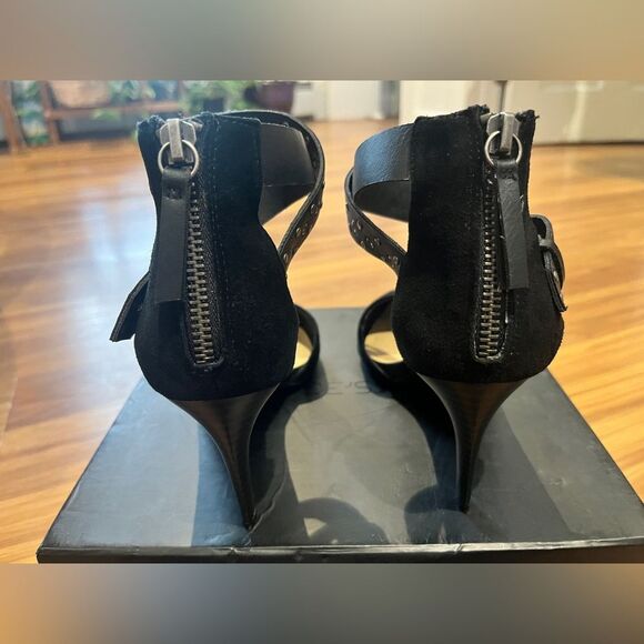 Joes Jeans Betty Ankle Strap Zip Back heels black suede studded leather size 7 - Picture 11 of 16